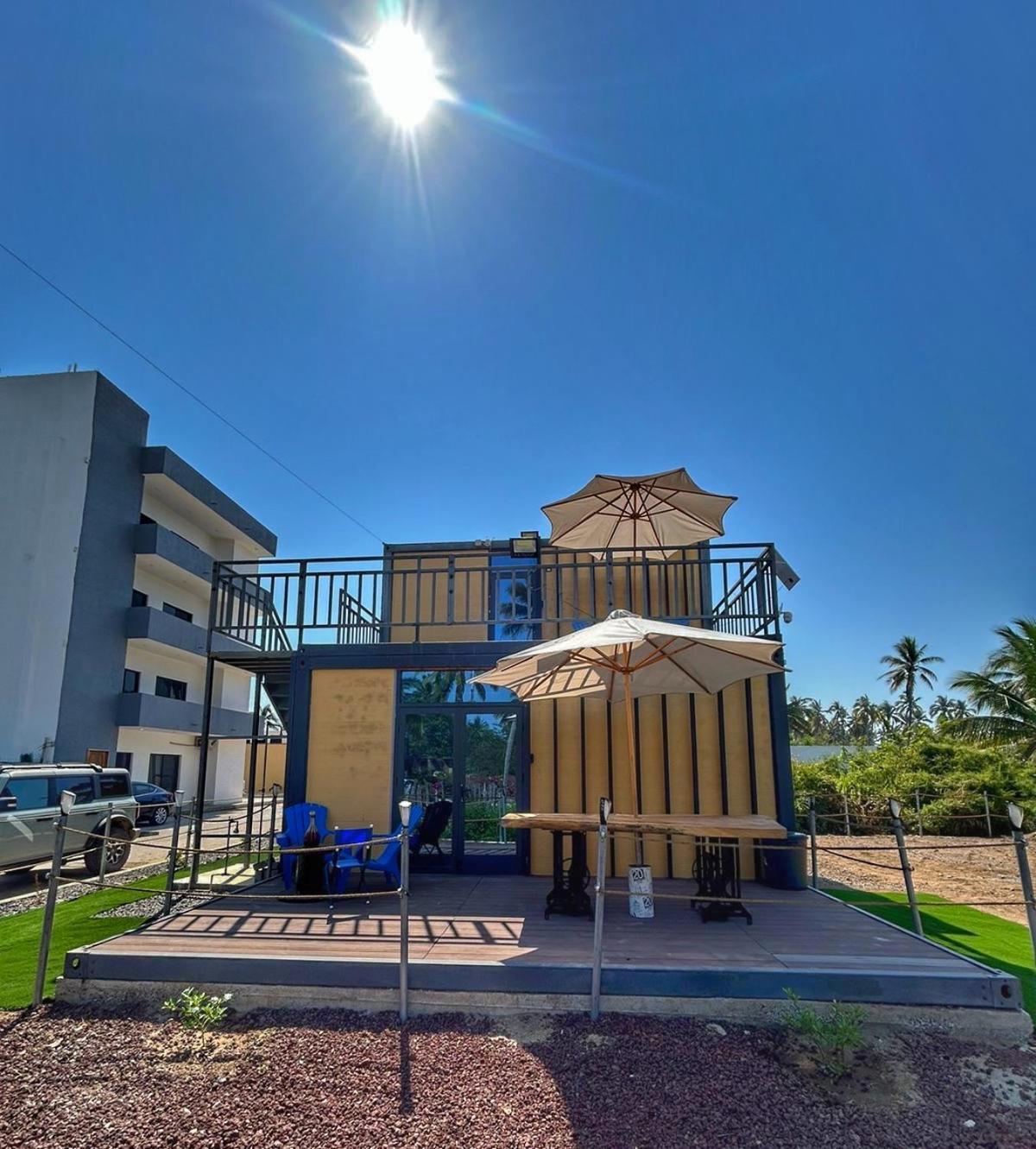 Yellow House 6 Minutos De Playa Барра-де-Навидад Экстерьер фото