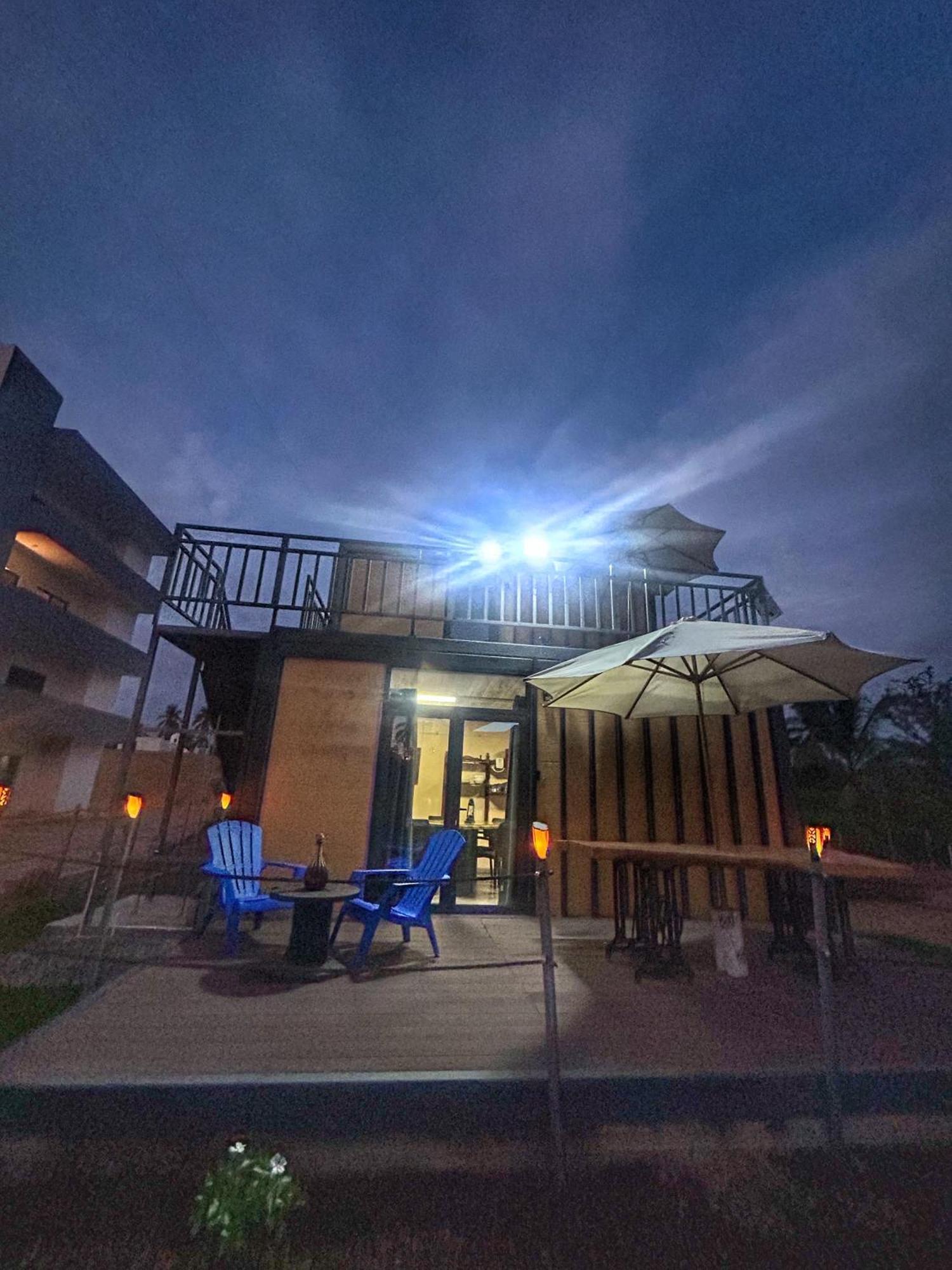 Yellow House 6 Minutos De Playa Барра-де-Навидад Экстерьер фото